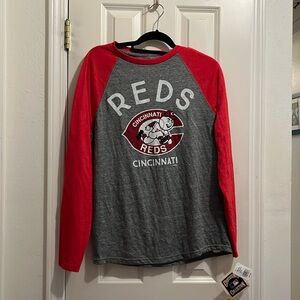 NWT Long Sleeve tshirt Cincinatti Reds